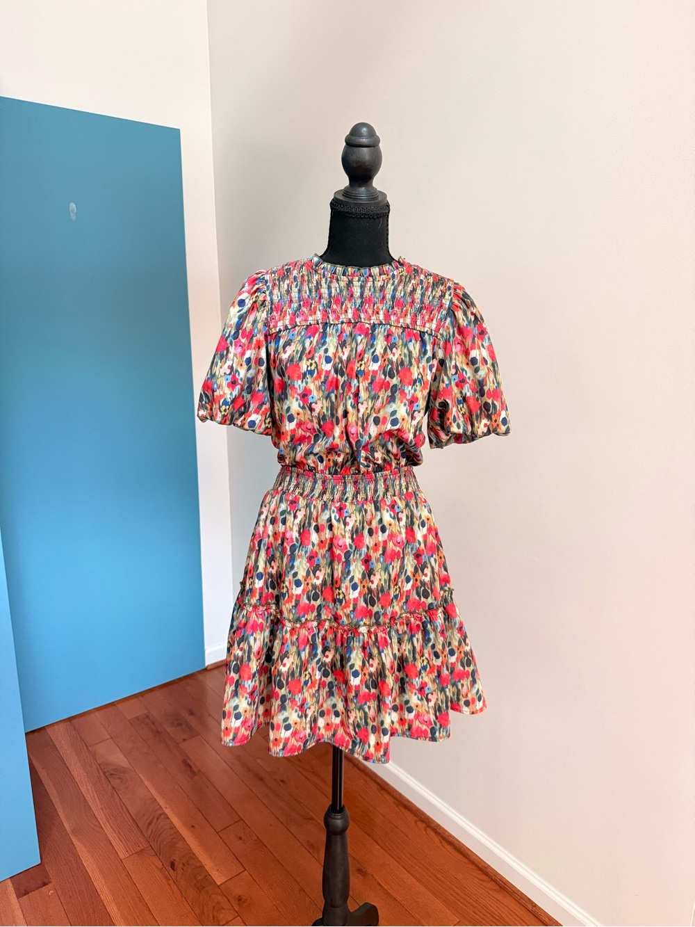 TCEC Multicolor Smocked Floral Puff Sleeve Dress- Sz Small